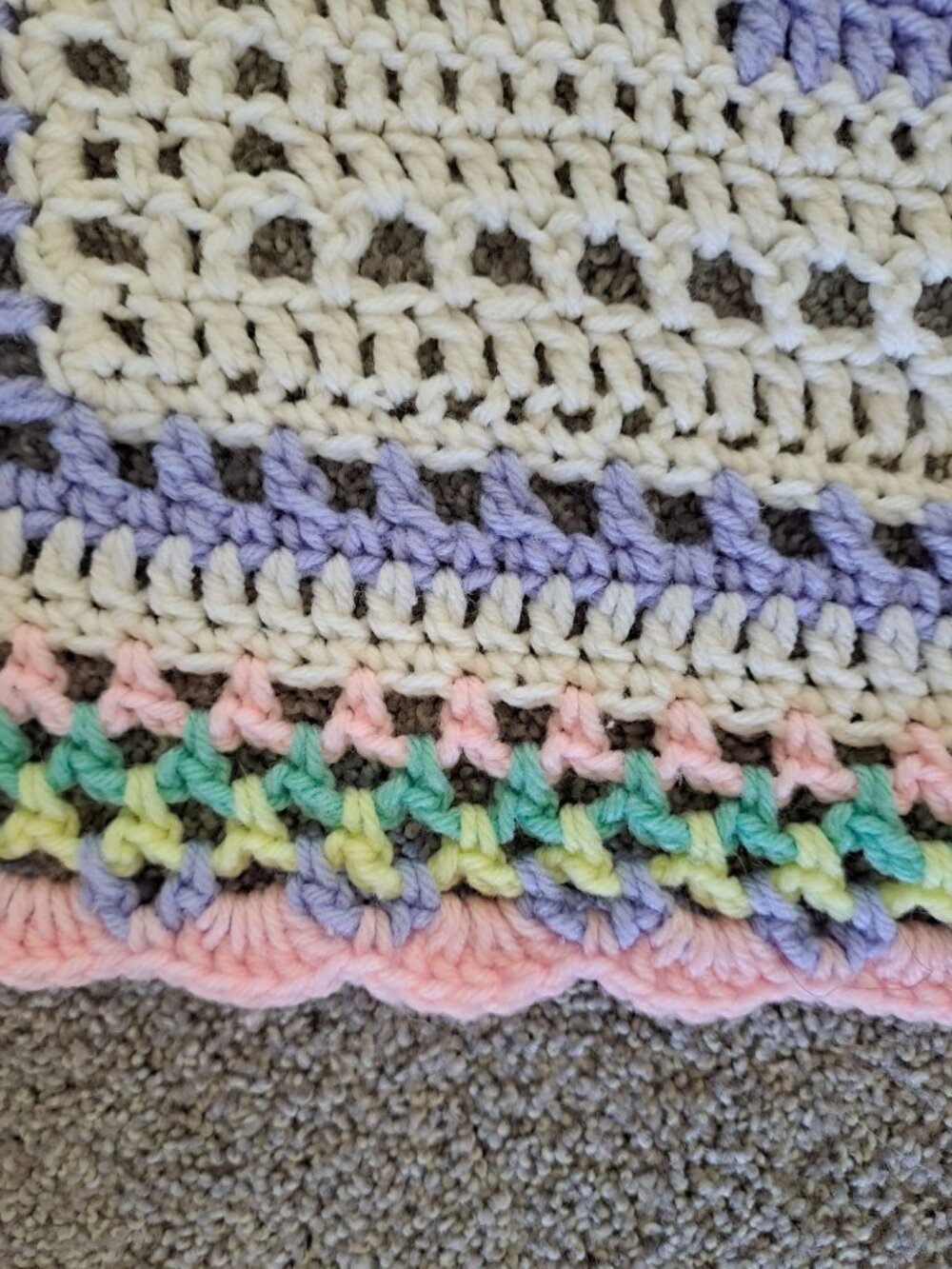 Handmade Crochet Angels Afghan Blanket Colorful Granny Squares Pastel 61" Baby - Picture 4 of 9